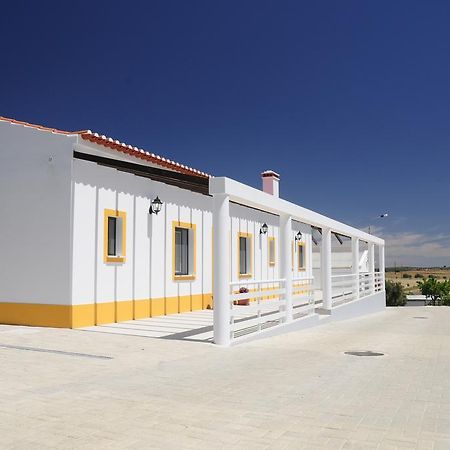 Corvos E Cadavais Villa Almodovar Bagian luar foto