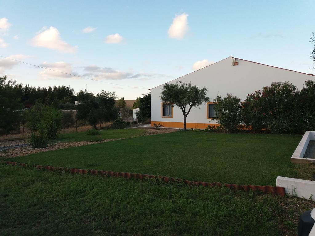 Corvos E Cadavais Villa Almodovar Bagian luar foto